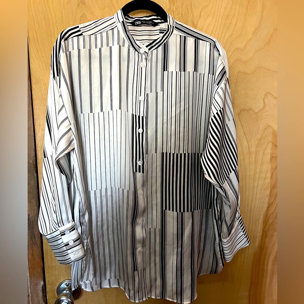 ZARA LONG SLEEVE POLO TOP